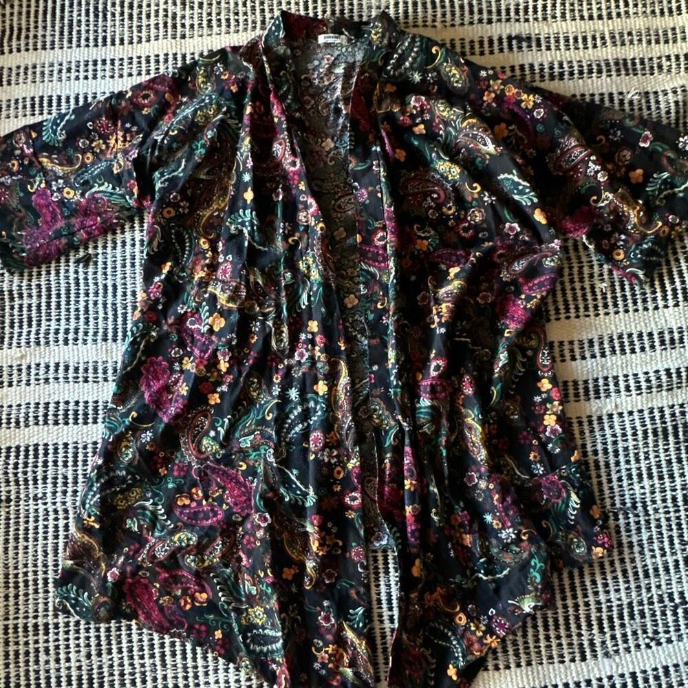 Coofandy Size Large black floral & paisley men’s kimono duster 30% linen